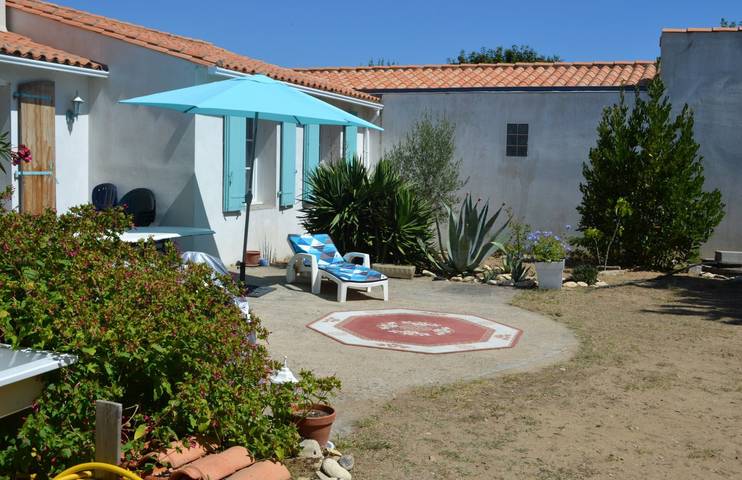 Gîte pour 4 personnes, avec jardin
