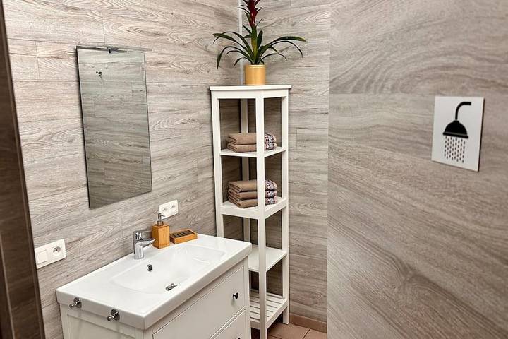 Gîte pour 4 personnes, avec terrasse et jardin à Péruwelz - 3