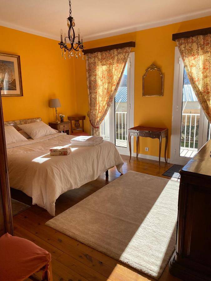 Appartement entier, One-Bedroom Apartment in Bourg-Madame, Région de Prades