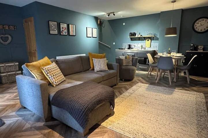 Ferienhaus für 4 Personen, mit Whirlpool und Terrasse sowie Garten, mit Haustier - 1