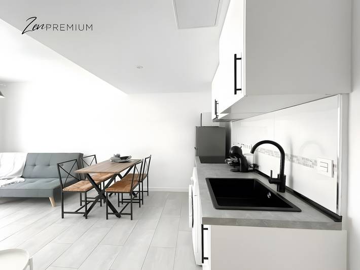 Hel lägenhet, Vacation Apartment 'Bristol Beach 40b Zen Premium By' with Wi-Fi in Puerto de Corralejo, La Oliva