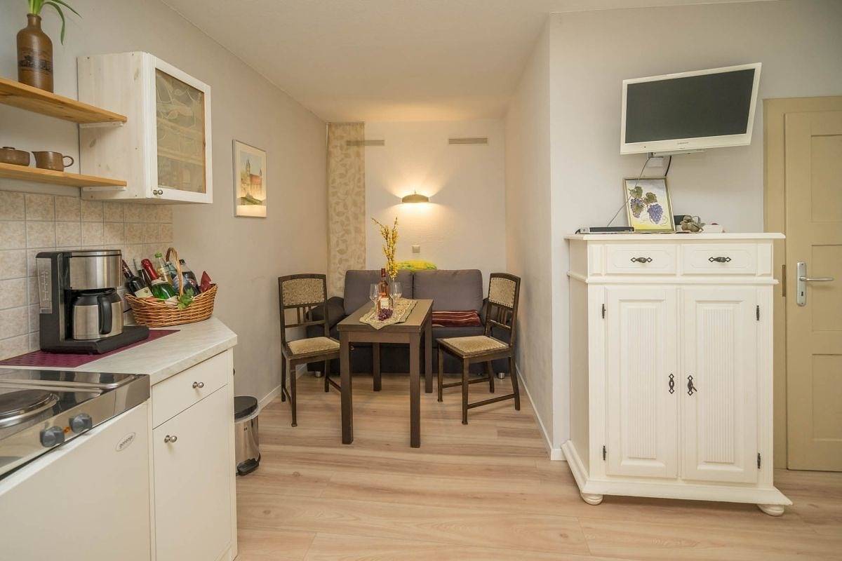 Ganze Ferienwohnung, Jägerhaus - Untere Wohnung in Freyburg (Unstrut), Saale-Unstrut