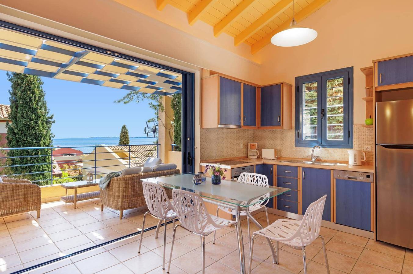 Villa Luisa Corfu by Villa Plus in Mparmpati, Corfou