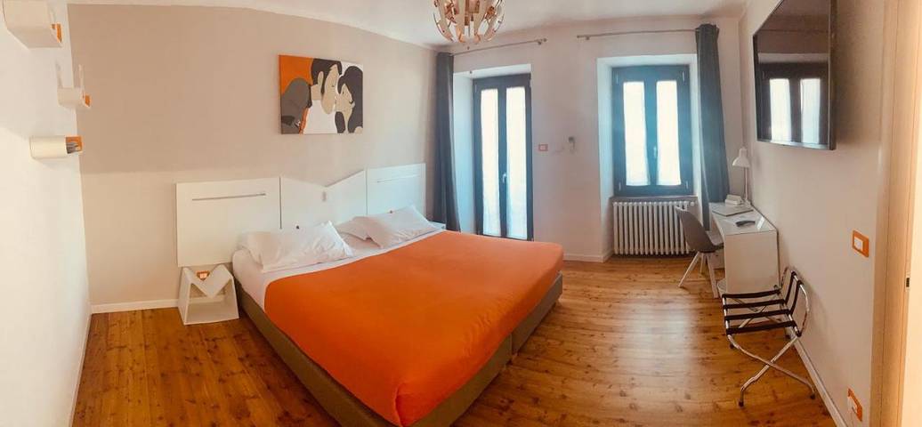 B&b per 5 persone, con Balcone e Giardino nonché Panorama a Candelo