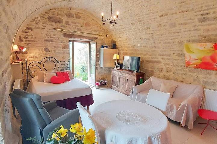 Location de vacances pour 2 personnes, avec piscine et jardin à Saint-Médard - 2