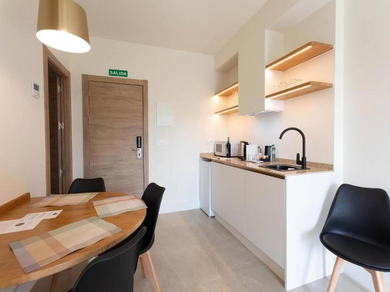 Apartamento entero, Ático de lujo en Alicante in El Barrio, Alicante