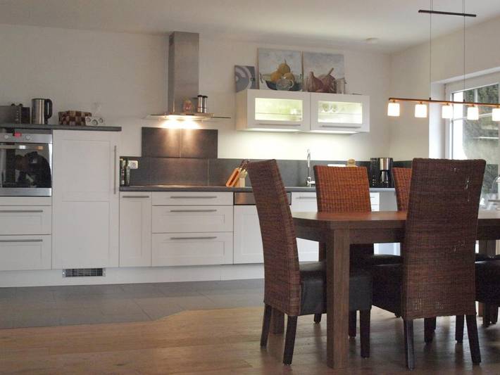 Ferienwohnung für 6 Personen, mit Terrasse und Garten sowie Ausblick in Lutzerath