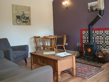 Log Cabin for 2 People in East Garton, East Riding of Yorkshire, Photo 4