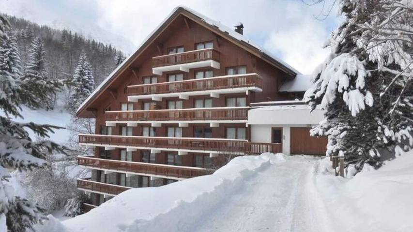 Gîte pour 7 personnes, avec balcon dans Patinoire De Meribel - 2