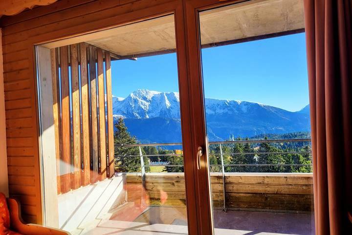 Ganze Wohnung, Ferienwohnung für 6 Personen mit Terrasse in Chamrousse, Nationalpark Écrins