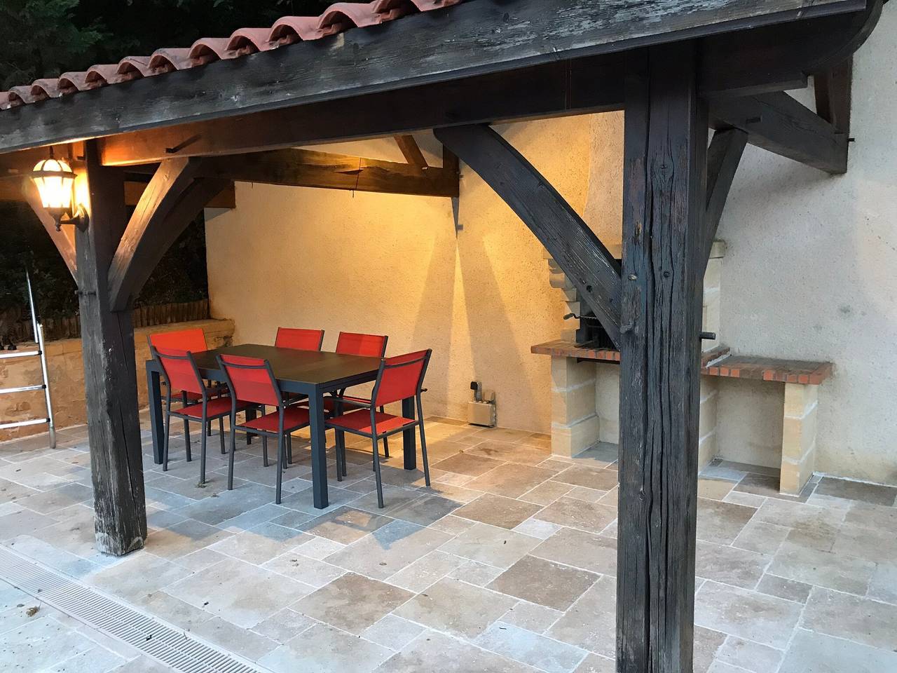 Holiday Home 'Les Combes De Rieux' with Private Terrace, Garden and Wi-Fi in Sarlat-la-Canéda, Périgord Noir