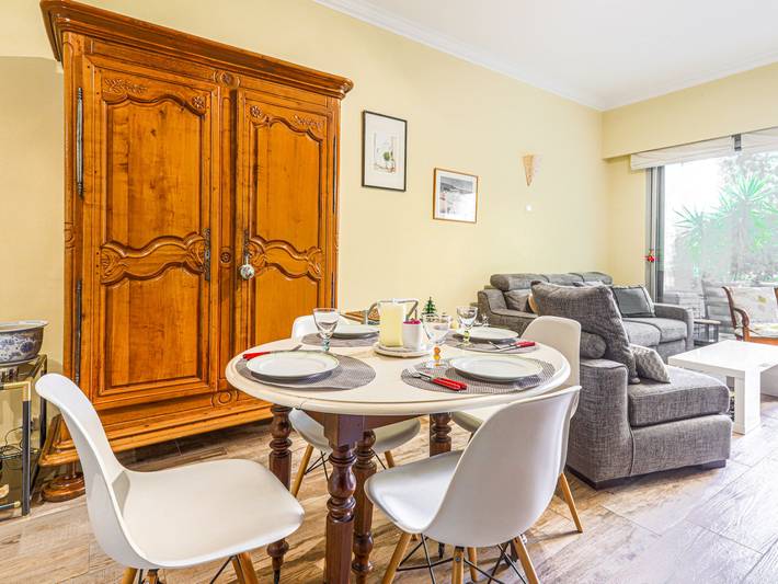 Entire apartment, Terrasses de la Baie des Anges in Nice (France), Mediterranean Coast (France)