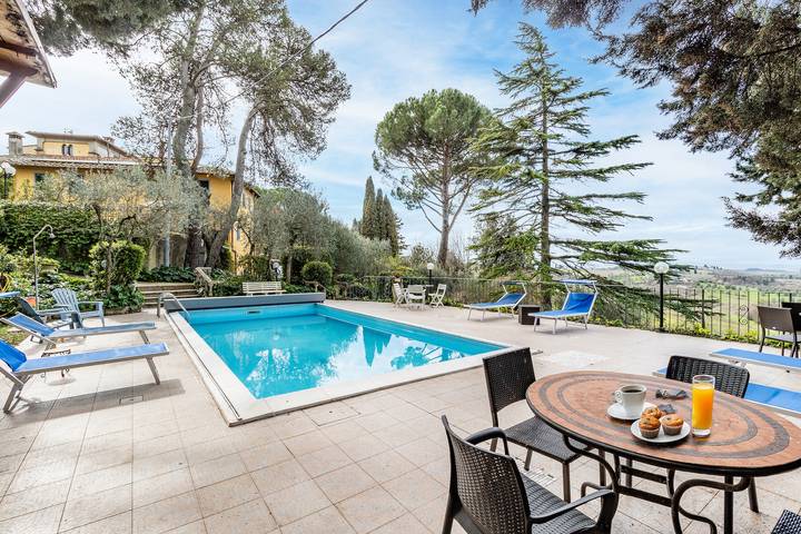 Casa vacanza per 11 persone, con piscina e terrazza, adatto a famiglie con bambini - 1