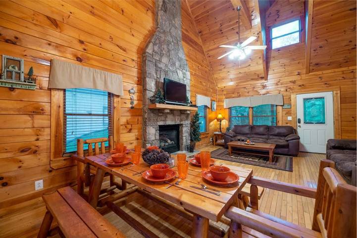 Vacation rental for 12 people, with terrace, with pets in Pigeon Forge