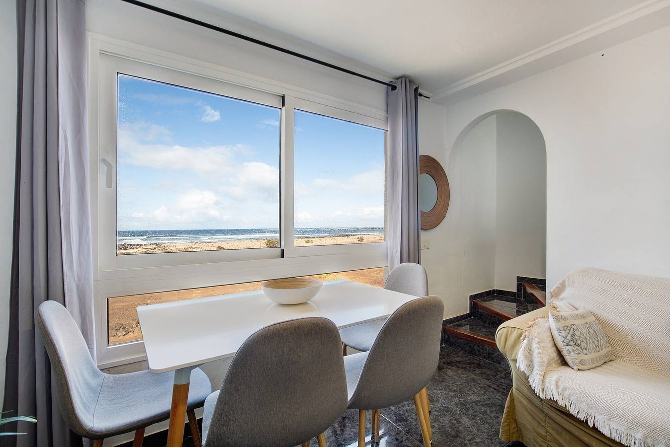 Ganze Wohnung, Apartment 'El Cotillo Mar Beach' mit Meerblick, Terrasse & Wlan in El Cotillo, La Oliva