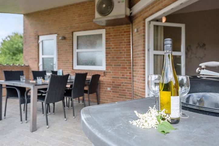 Ferienhaus für 10 Personen, mit Terrasse und Garten sowie Sauna und Pool, mit Haustier in Arrild - 2
