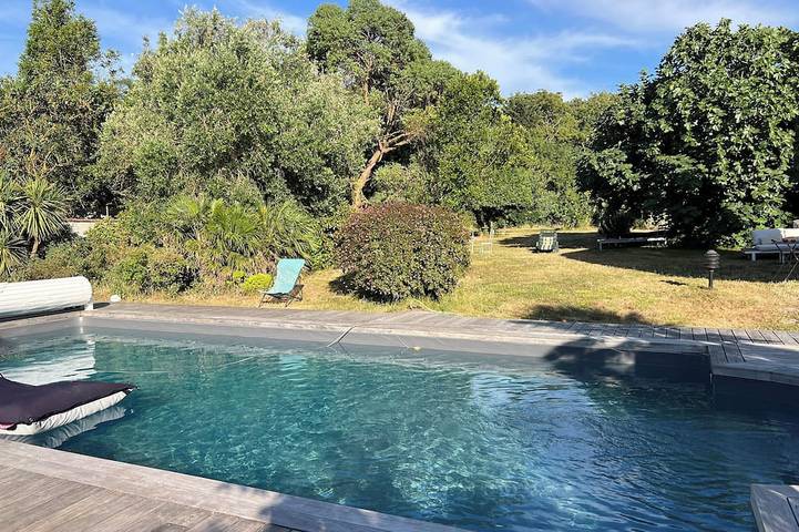 Villa for 8 people, with garden à La Rochelle