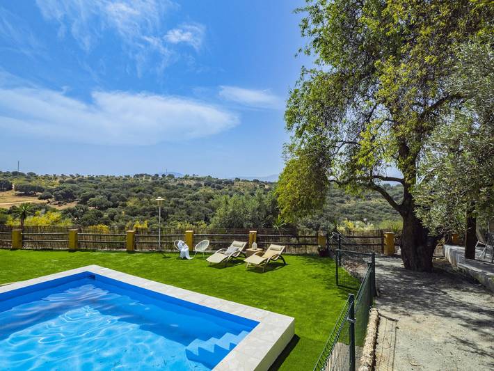 Casa rural para 14 personas, con jardín además de piscina y terraza en Archidona - 3