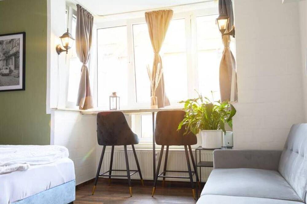 Ganze Wohnung, Stilvolles & Ruhiges Studio | Parkplatz | Wlan | Tv *Em-Apartments Deutschland in Bielefeld, Nordrhein-Westfalen