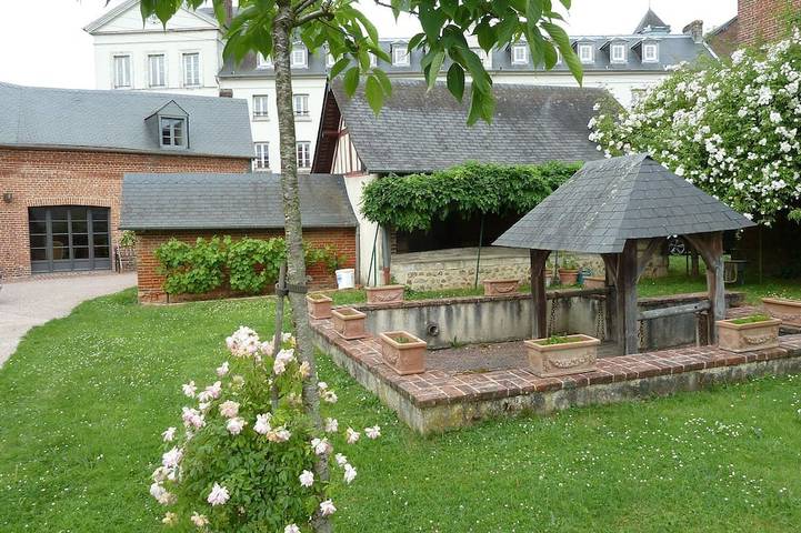 Gîte pour 6 personnes, avec jardin et terrasse à Harcourt
