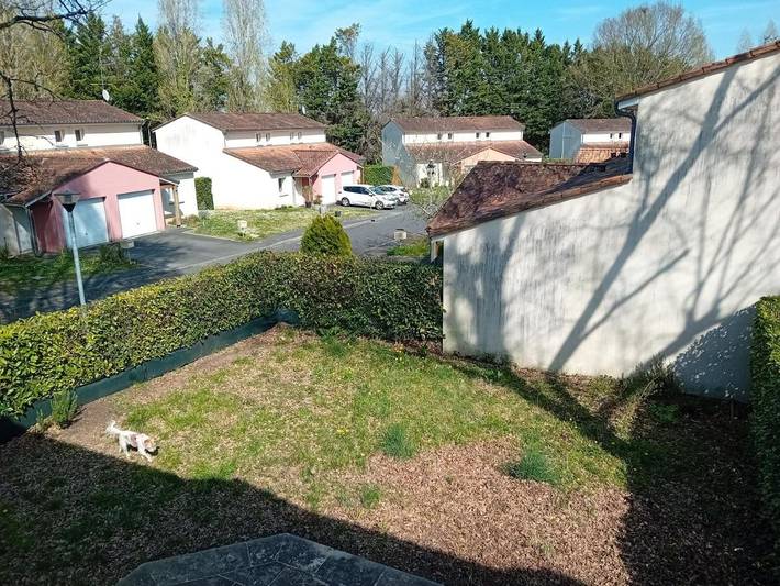 Chambre d’hôte pour 2 personnes, avec vue, animaux acceptés à Boulazac