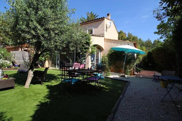 Villa pour 6 personnes, avec jardin et piscine à Villeneuve-Loubet - 4