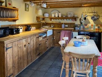 Log Cabin for 6 People in North Yorkshire, Yorkshire, Photo 3