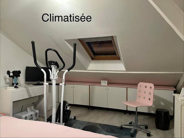 Chambre d’hôte pour 5 personnes, avec Terrasse ainsi que Jardin et Vue à Nevers - 2