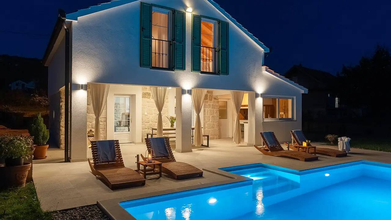Villa für 6 Personen (110 m²) in Bajagic in Bajagić, Dalmatinisches Zagora