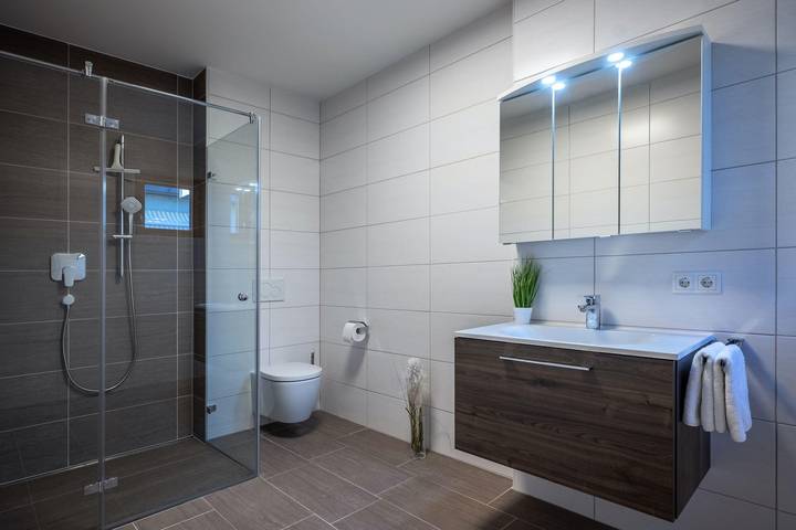 Apartamento entero, City Appartement - Superior in Tux Alps, Schwaz