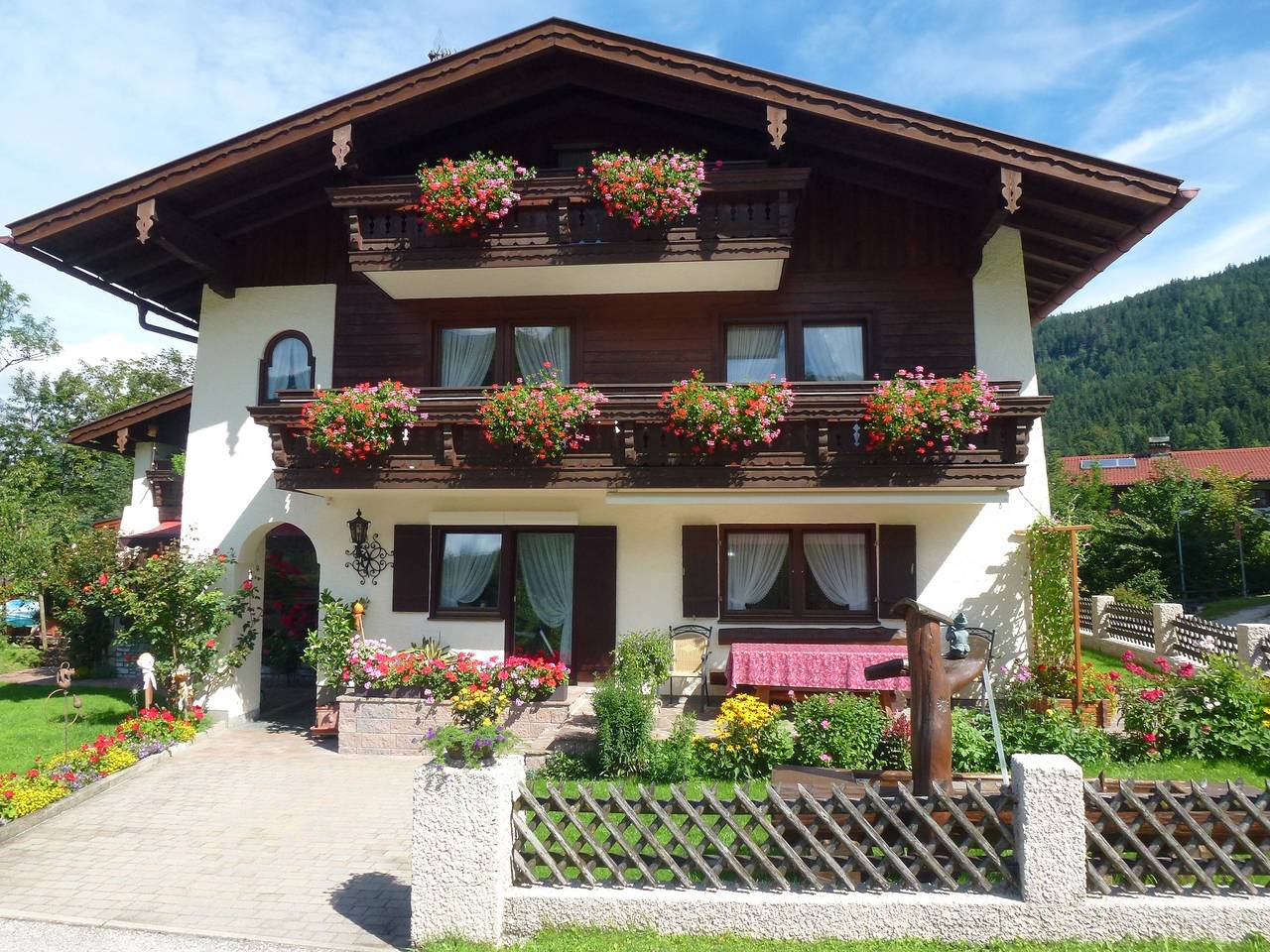 Haus Kehlsteinblick Hettegger - holiday flat Kehlstein, for 2-4 persons, balcony in Göllstock, Berchtesgaden