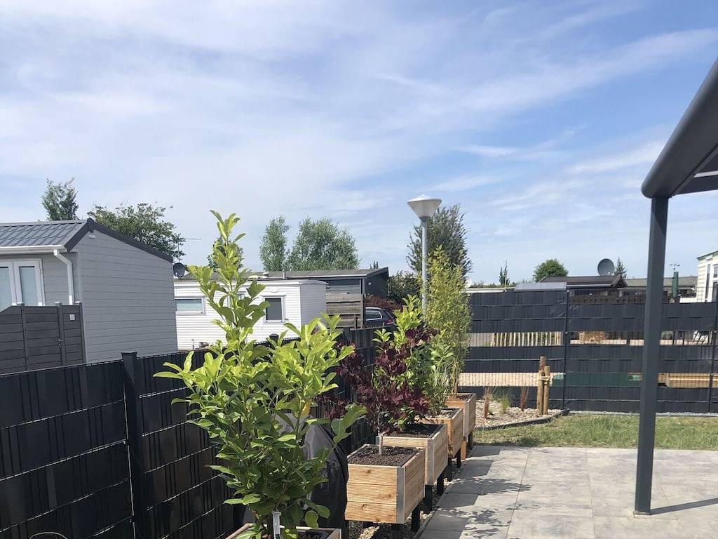 Hütte in Serooskerke mit Schwimmbecken in Serooskerke, Walcheren