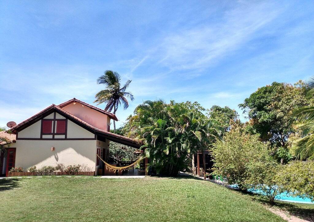 Strandhaus in Itacimirim mit 4 klimatisierten Zimmern, Swimmingpool, 300 m vom Strand entfernt in Camaçari, Bahia