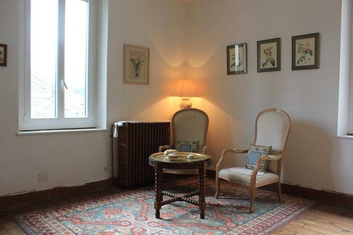 Gîte pour 5 personnes, avec jardin ainsi que terrasse et vue à Ganac - 4