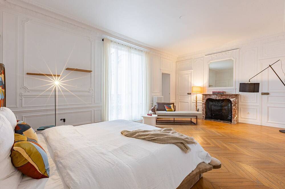 Entire apartment, Charles de Gaulle - 4 rooms - Mobility lease in Neuilly-sur-Seine, Hauts-de-Seine