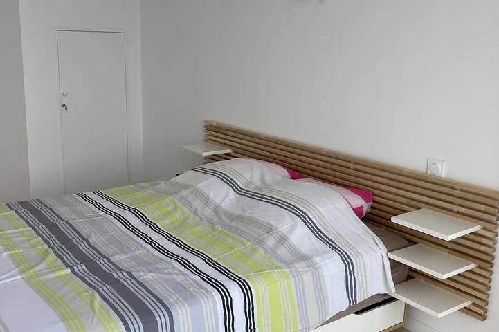 Appartamento intero, Foncillon beach, residence with swimming pool facing the sea in Pontaillac, Royan