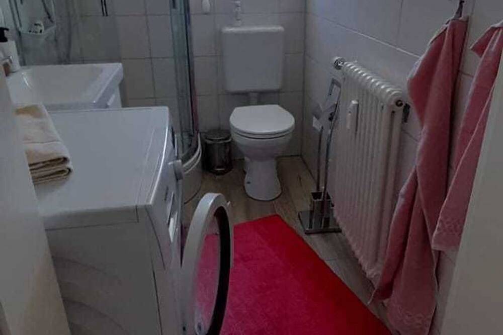 Ganze Wohnung, Ferienwohnung in ruhiger Lage - Charmante Ferienwohnung für 2 Personen in Malchow, Fleesensee