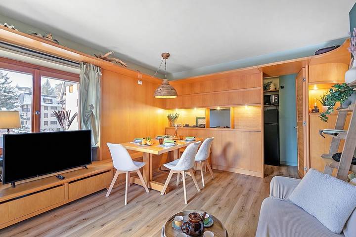 Ferienwohnung für 5 Personen, mit Balkon und Kinderpool in Sestriere