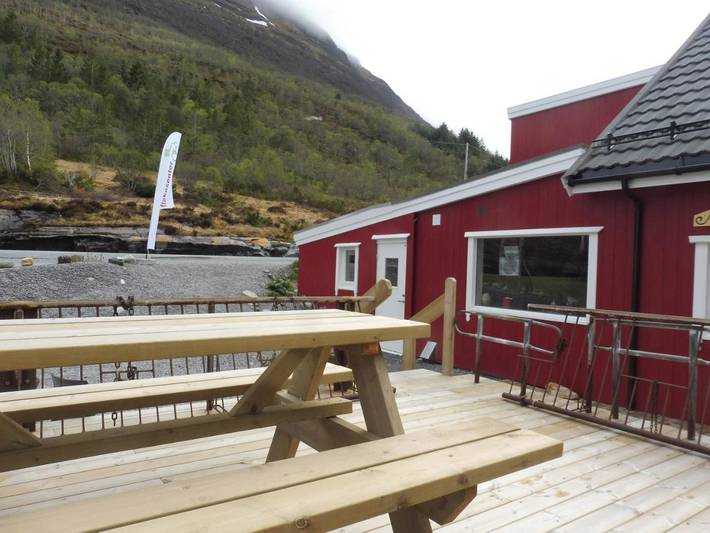 Ferienwohnung für 19 Personen, mit Seeblick und Garten sowie Ausblick in Vestnes - 4