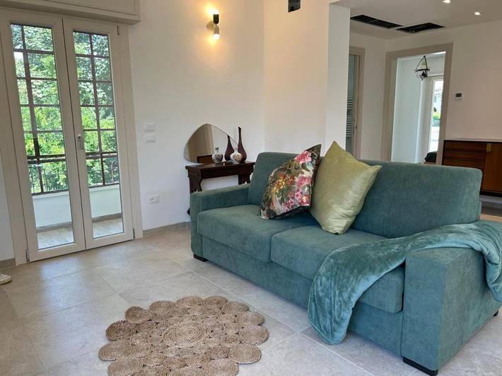 Villa per 10 persone, con terrazza e giardino, con animali domestici in Desenzano del Garda
