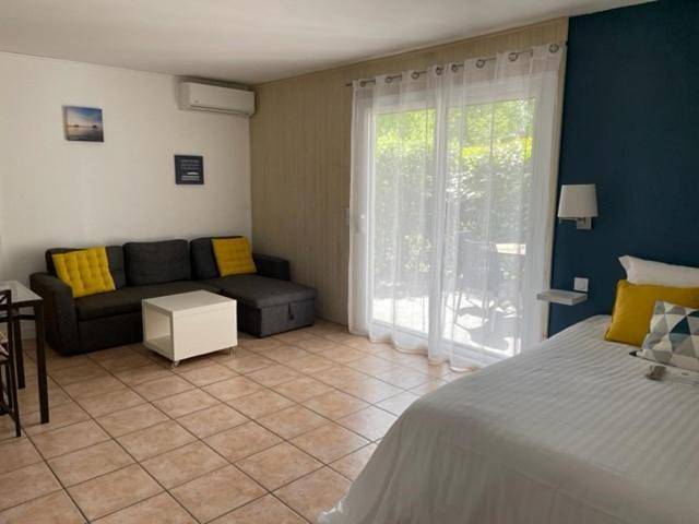 Hôtel pour 3 personnes, avec jardin ainsi que piscine et jacuzzi à Le Porge - 2