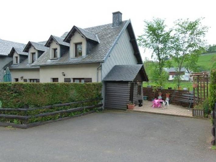 Gîte pour 4 personnes, avec jardin, animaux acceptés à Besse-et-Saint-Anastaise - 3