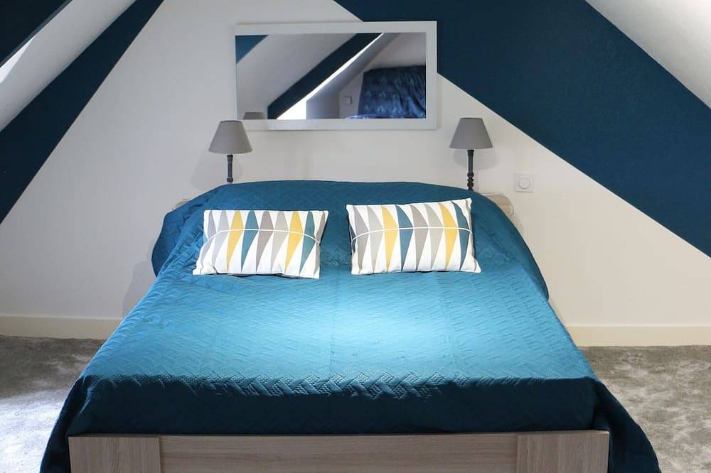 Traditional house 7 minutes from the beach, close to hiking trails in Étables-sur-Mer, Côte de Goëlo