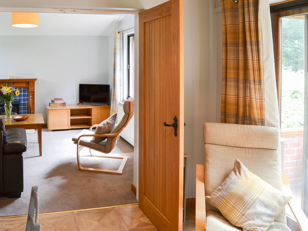 Eden Cottage in Buxton with Lamas, Norfolk