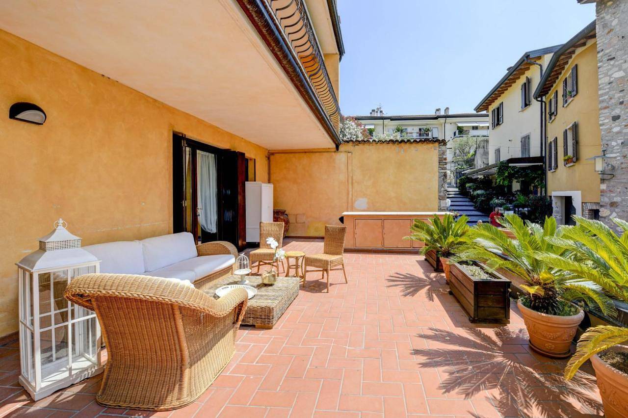 Prestige rooms in Sirmione, Gardasee-Berge