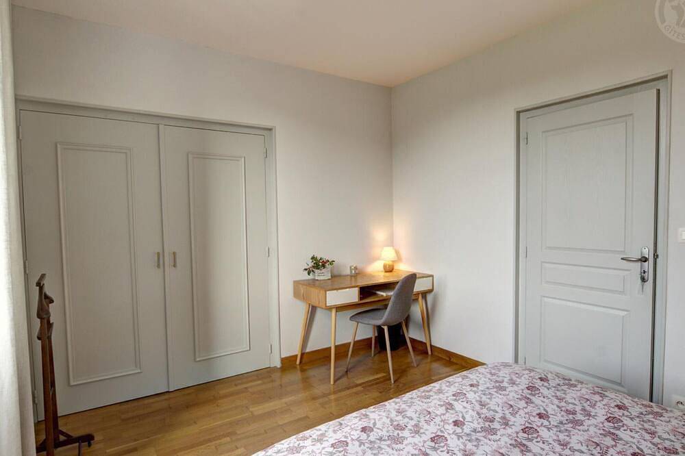 Gîte spacieux moderne avec wifi et terrasse in Saint-Paul-en-Jarez, Parc Naturel Régional du Pilat