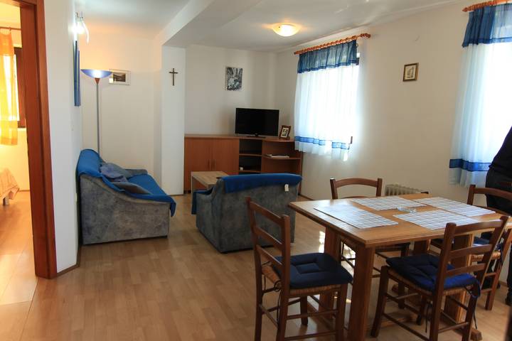 Ganze Wohnung, Ferienwohnung Dajdzic - 2 in Njivice, Krk