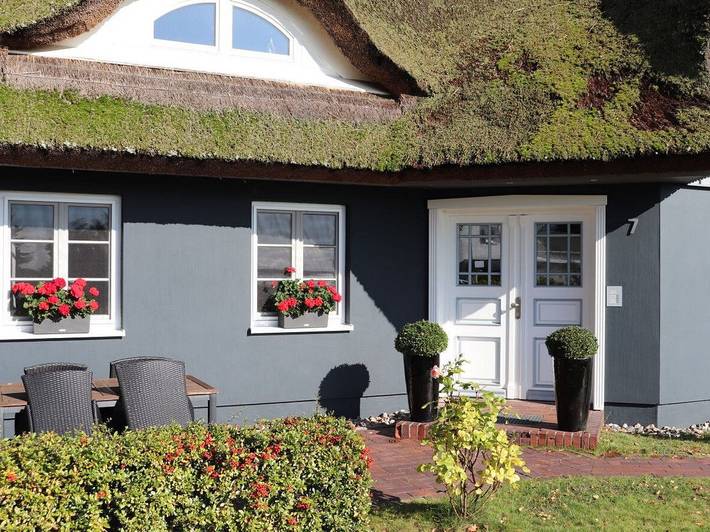 Ferienwohnung für 2 Personen, mit Terrasse und Seeblick sowie Ausblick in Wieck am Darß, Darß