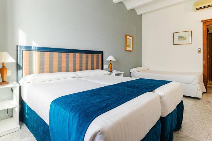 Hôtel pour 2 personnes, avec terrasse et piscine ainsi que jardin et sauna, animaux acceptés à Bétera - 2