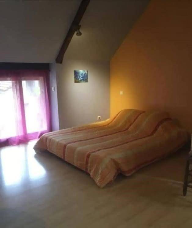 Gîte pour 2 personnes, avec jardin, animaux acceptés à Rueyres - 3